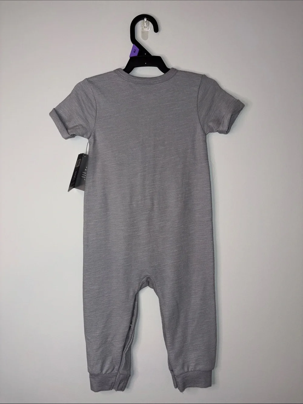 NWT Modern Moments by Gerber Gray Short-Sleeve Romper with 'BRIGHT NEW DAY 12 m